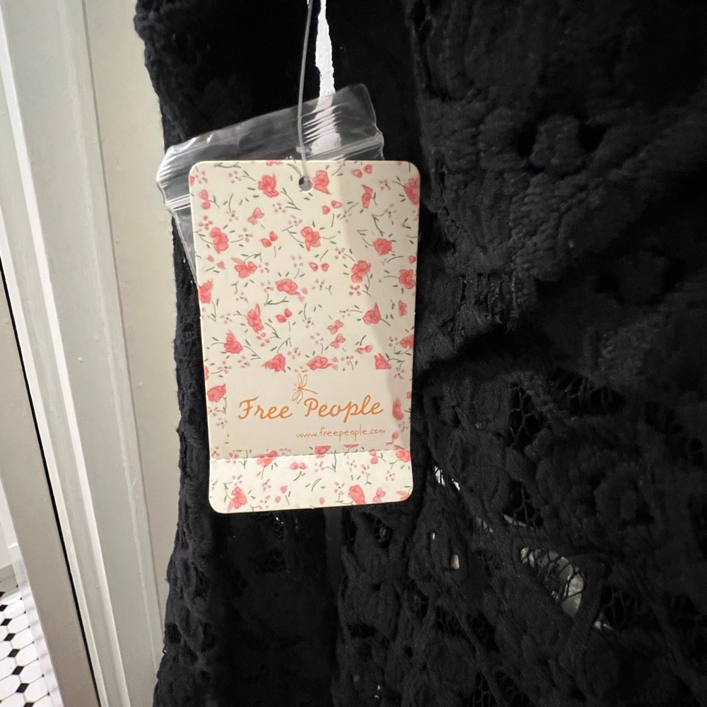 Knit, back cut, top - Picture 4 of 9